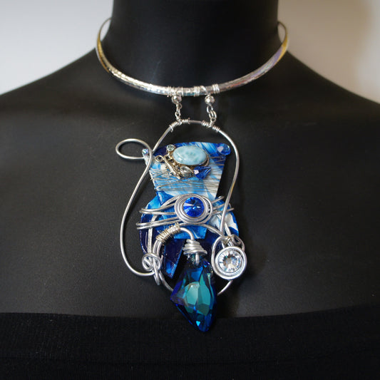 Cobalt blue Swarovski necklace            Tama Coleman Collection